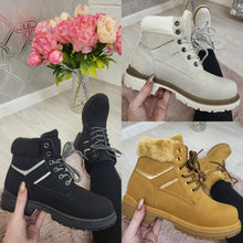 Fur lined boots - 3 colours
